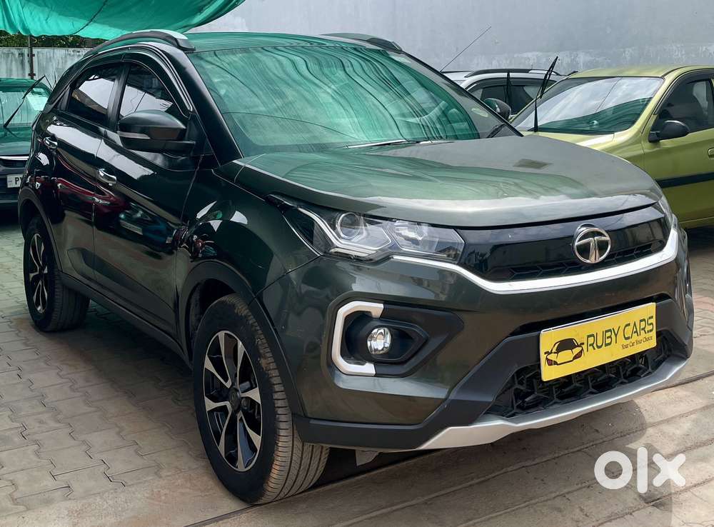Tata Nexon 1.5 Revotorq Xza Plus Dual Tone Roof (o) Amt, 2021, Diese..