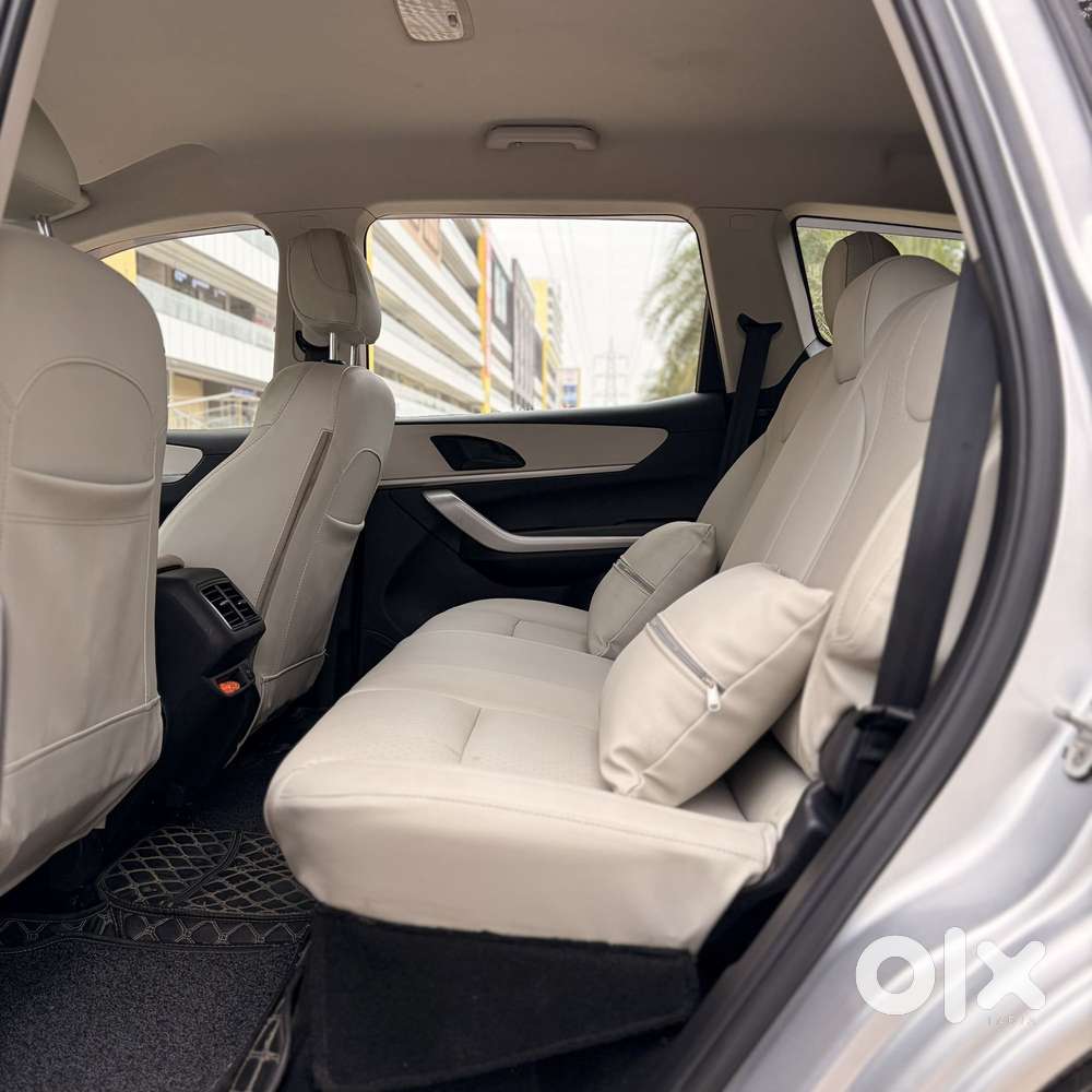 Mahindra Xuv700 2.2 Ax 3 Diesel At 5 Str, 2022, Diesel