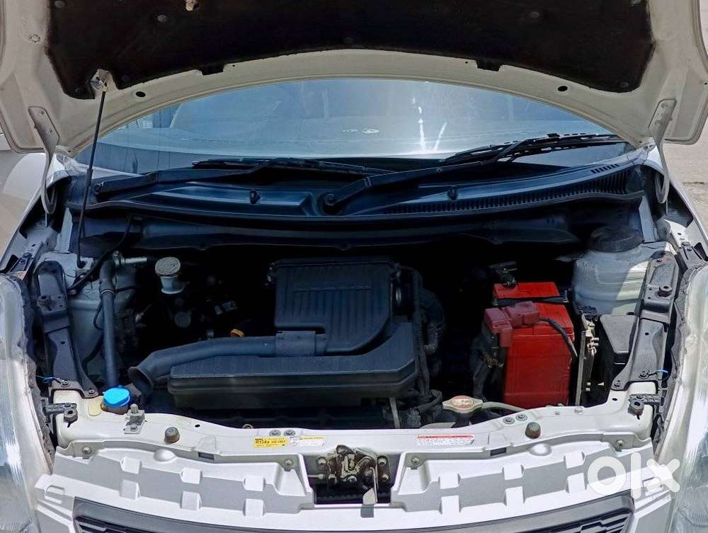 Maruti Suzuki Swift Lxi Option, 2015, Petrol