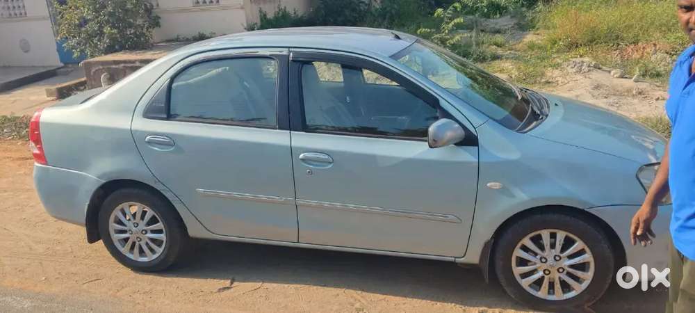 Toyota Etios 2011 Petrol 150000 Km Driven