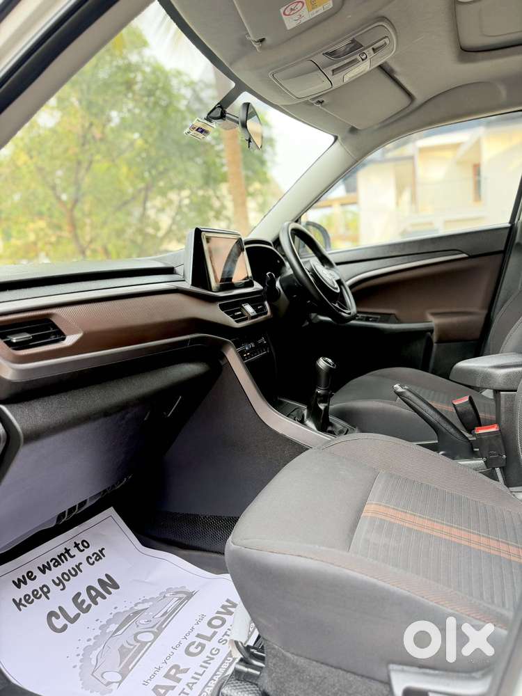 Maruti Suzuki Brezza 1.5 Zxi Smart Hybrid, 2023, Petrol