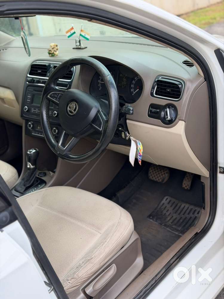 Skoda Rapid Elegance Tdi Automatic 2015 Model .