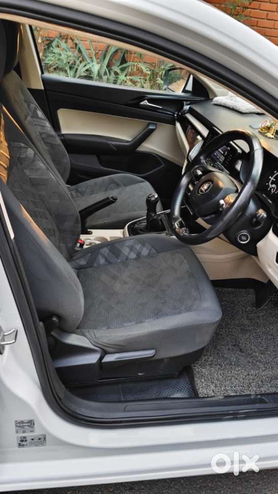 Skoda Slavia 1.0 Ambition Tsi, 2022, Petrol