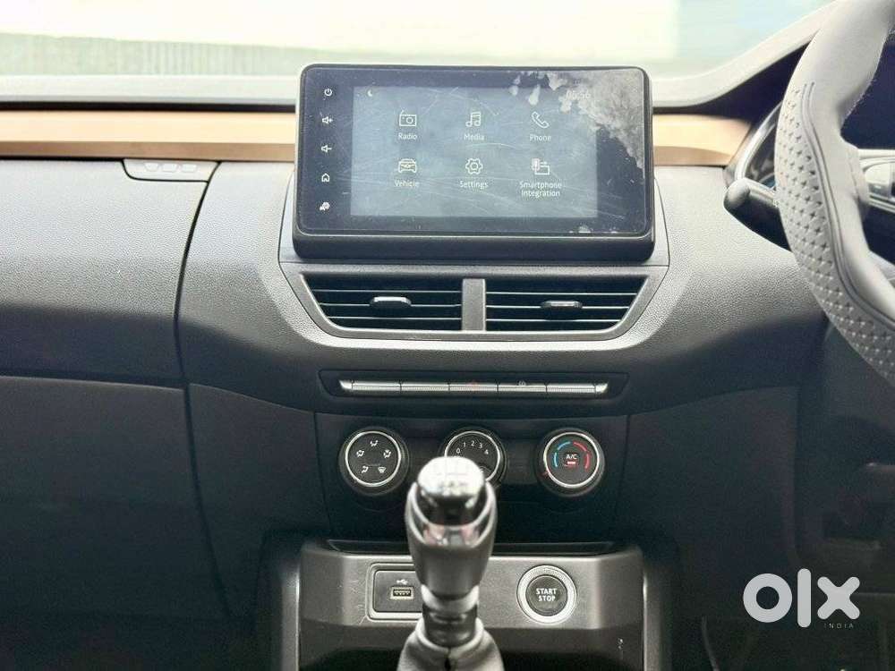 Renault Kiger Rxt, 2022, Petrol