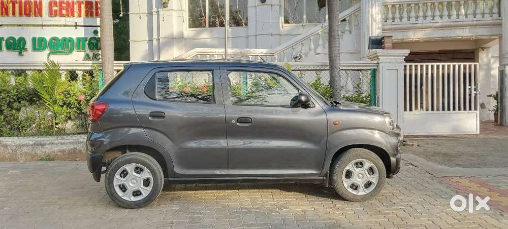 Maruti Suzuki S-presso Vxi, 2022, Petrol