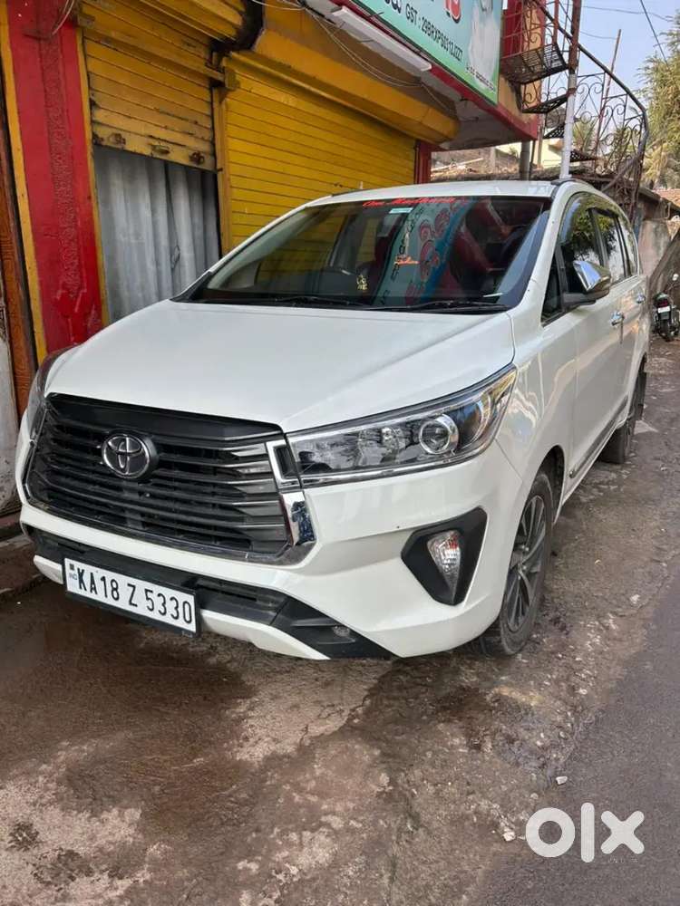 Toyota Innova Crysta 2018 Diesel Well Maintained