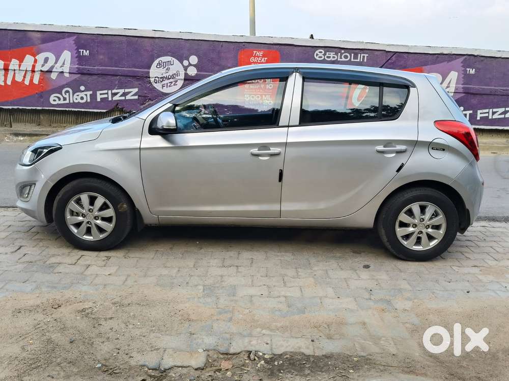 Hyundai I20 Sportz 1.4 At Vtvt, 2014, Petrol