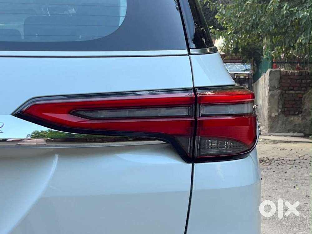 Toyota Fortuner 4x2 At 2.7 Petrol, 2024, Petrol