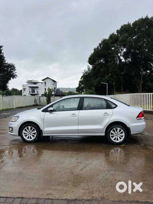 Volkswagen Vento 1.2 Tsi Highline Plus At, 2016, Petrol