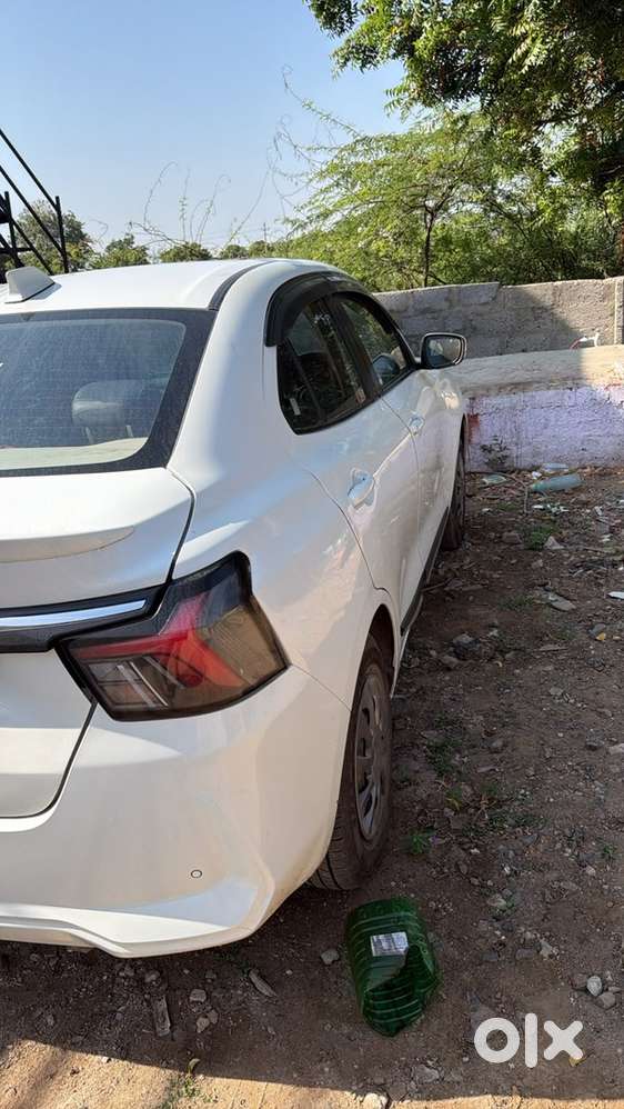 Swift Dzire Maruti 2025