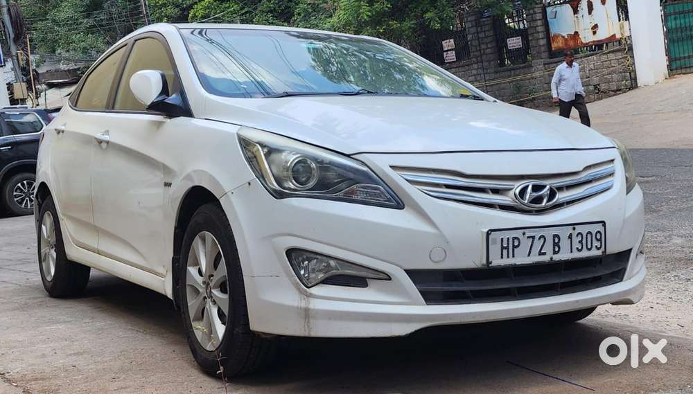 Hyundai Verna Fluidic 1.6 Vtvt Sx, 2015, Petrol