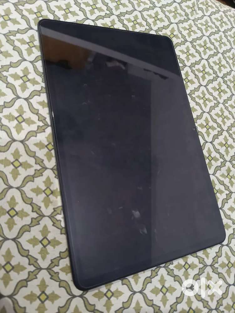Redmi pad 2 pro 5g (with charger)