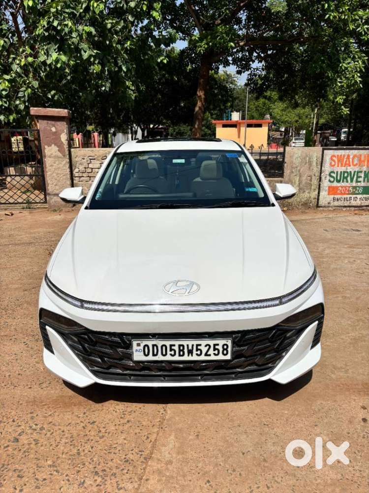 Hyundai Verna 1.5 Mpi Mt Sx (o), 2024, Petrol