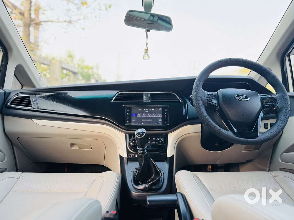 Mahindra Marazzo M8, 2018, Diesel