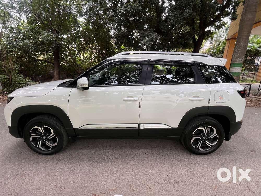 Maruti Suzuki Brezza 1.5 Zxi Plus Smart Hybrid, 2023, Petrol