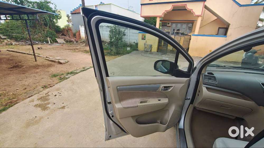 Maruti Suzuki Ertiga 2012 Model Vxi Optional