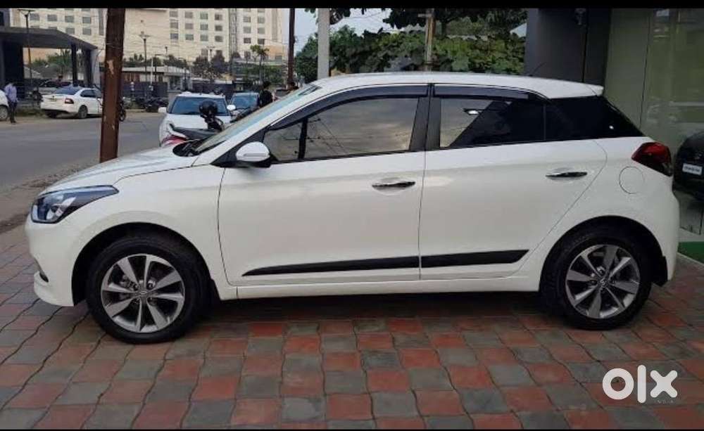 Hyundai I20 2017 Diesel 72000 Km Driven Genuine