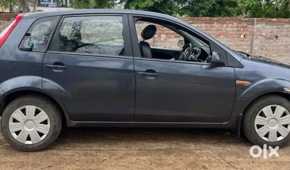 Ford Figo Petrol Lxi 2011 Manual