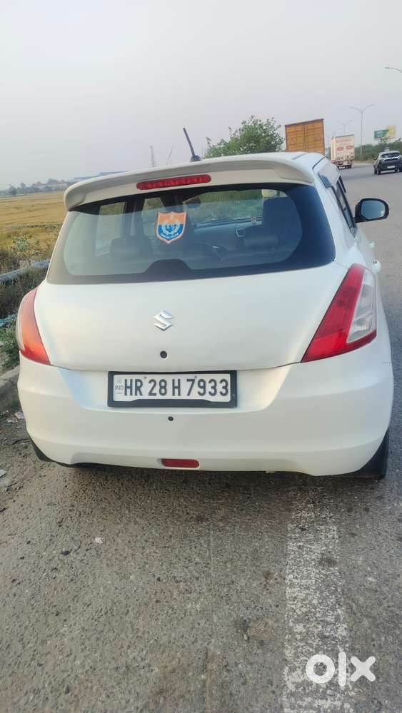 Maruti Suzuki Swift 1.2 Lxi (o), 2016, Petrol