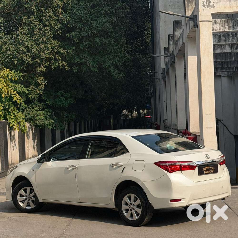Toyota Corolla Altis 2016