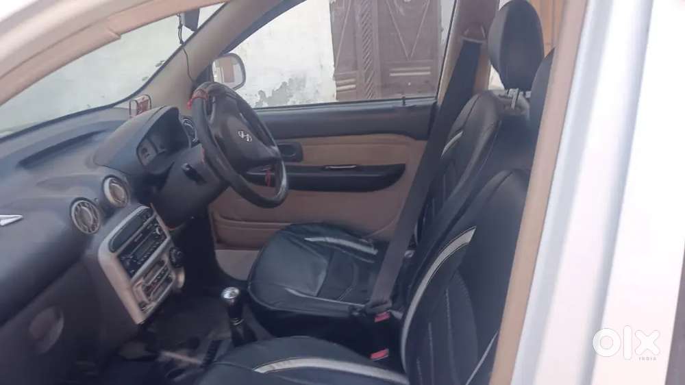 24/11/2014 Model Lpg Company Fittied 2nd Owner 1 Lakh Km