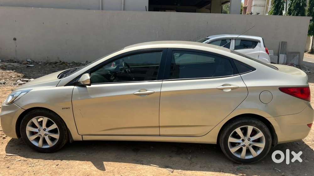 Hyundai Fluidic Verna 2011 Petrol Well Maintained