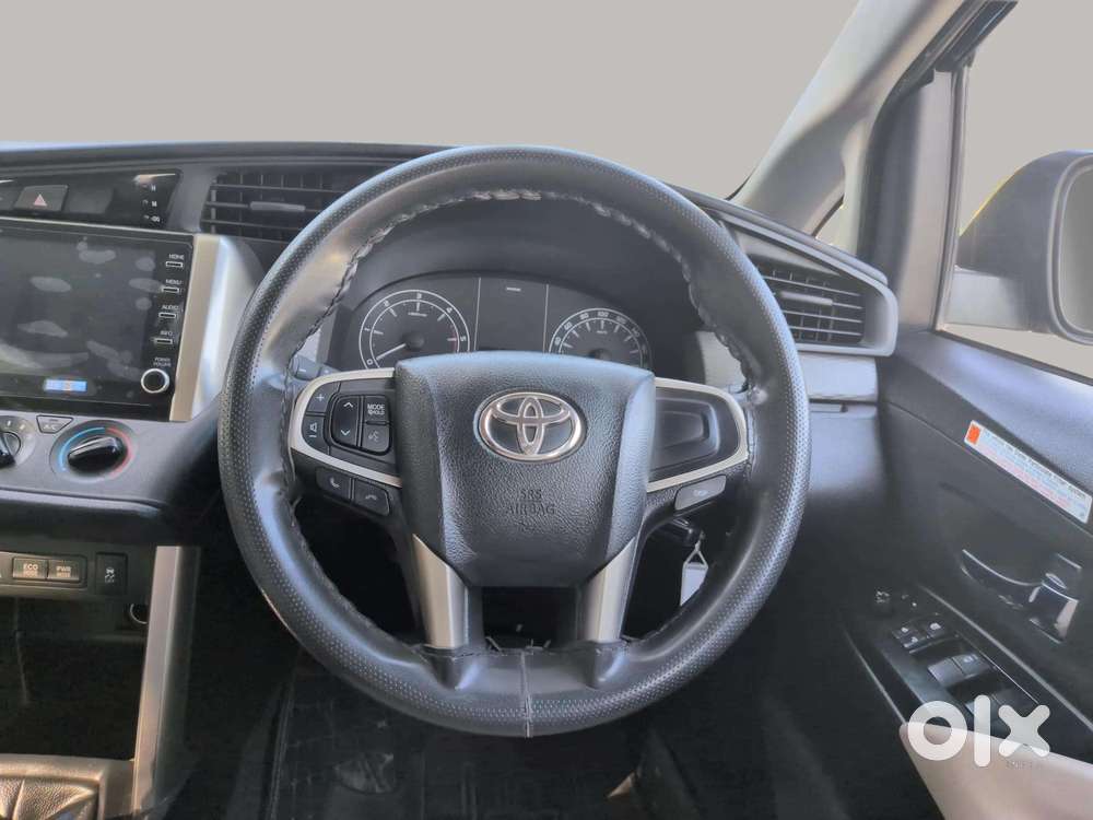 Toyota Innova Crysta 2.4 G Mt 8s, 2022, Diesel