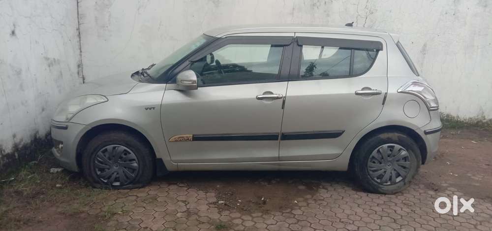 Maruti Suzuki Swift Vxi 1.2 Abs Bs-iv, 2014, Petrol