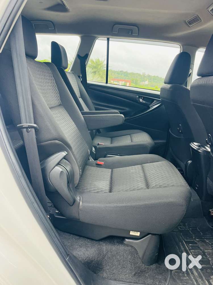 Toyota Innova Crysta 2.4 G Mt 7 Str, 2021, Diesel