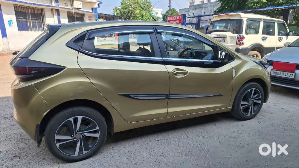 Tata Altroz Top Model.