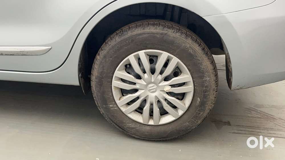 Maruti Suzuki Dzire 1.2 Vxi, 2023, Petrol