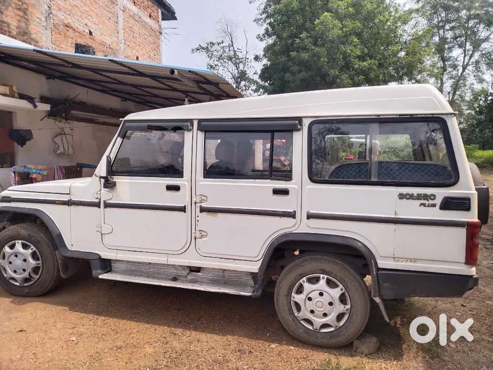 मुझे यह कर बेचनी है जो बोलेरो Xl है