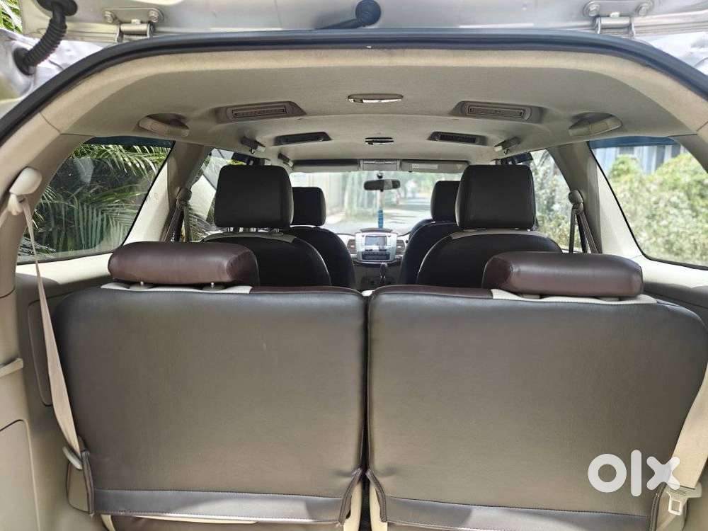 Toyota Innova 2.5 Vx (diesel) 8 Seater Bs Iv, 2013, Diesel