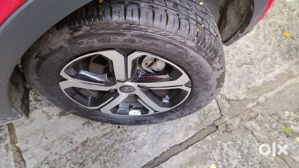 Tata Nexon 1.2 Revotron Xza Plus (o) Amt, 2023, Petrol