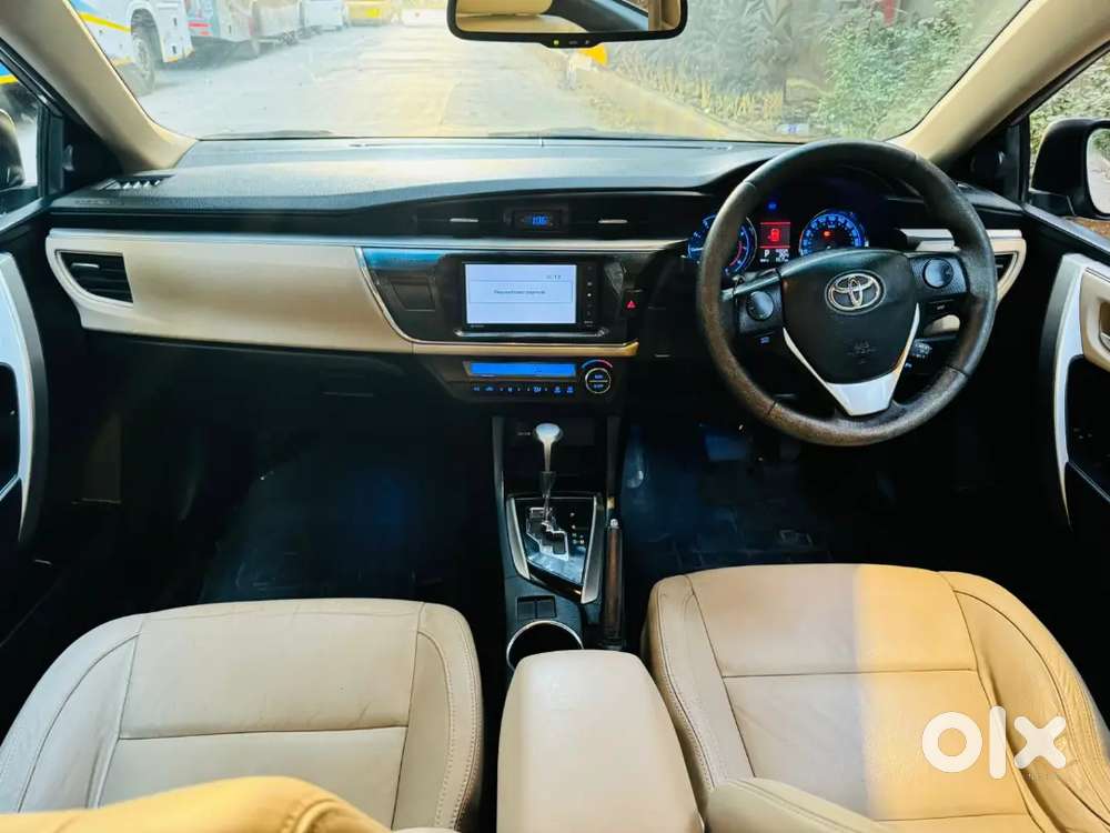 Toyota Corolla Altis 2015