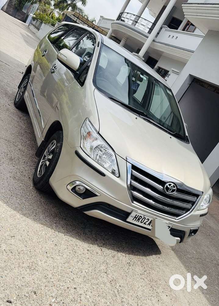 Toyota Innova 2.5 Zx 7 Str Bs-iv, 2015, Diesel