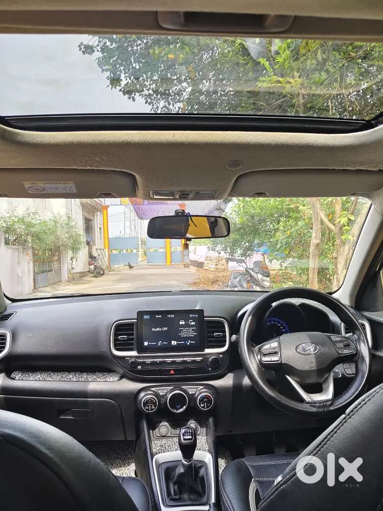 Hyundai Venue 2019 Diesel 131000 Km Driven