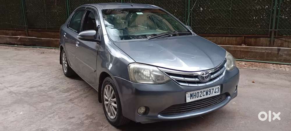 Toyota Etios 1.5 V, 2013, Petrol