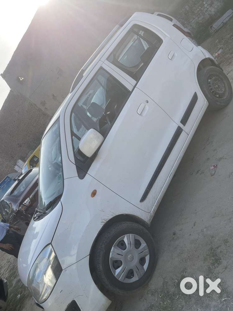 Maruti Suzuki Wagon R Vxi 1.0, 2016, Petrol