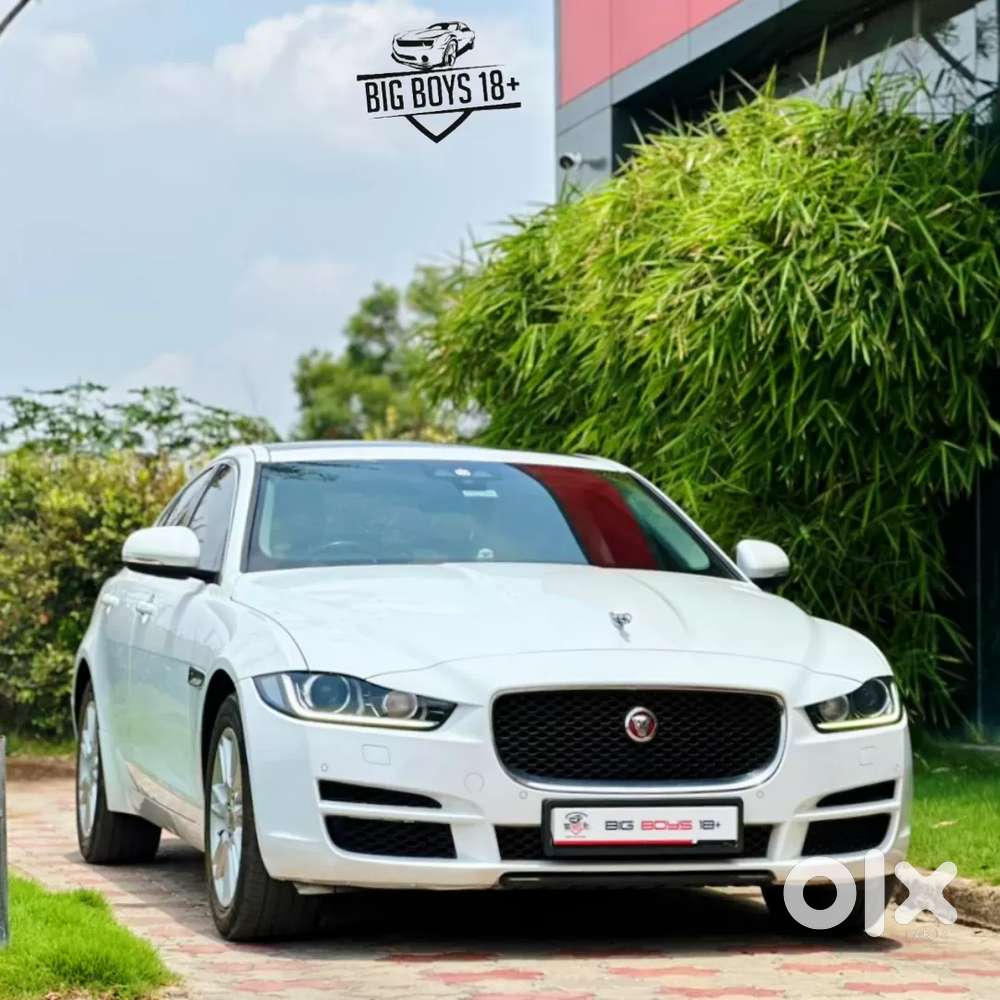 Jaguar Xe Prestige, 2017, Petrol