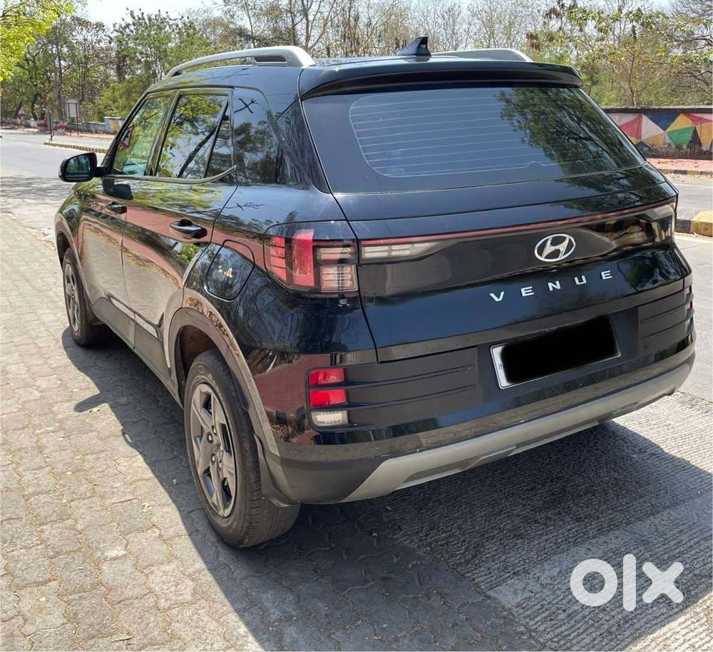 Hyundai Venue S (o) 1.2 Petrol Knight Edition, 2023, Petrol