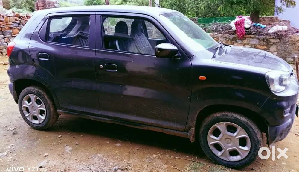 S-presso Vxi+ Petrol Manual Top Model 1st Owner Model 2021