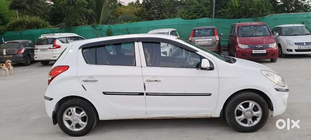 Hyundai I20 Asta Top Model 
2010 Passing Done Till 2030
3rd Owner