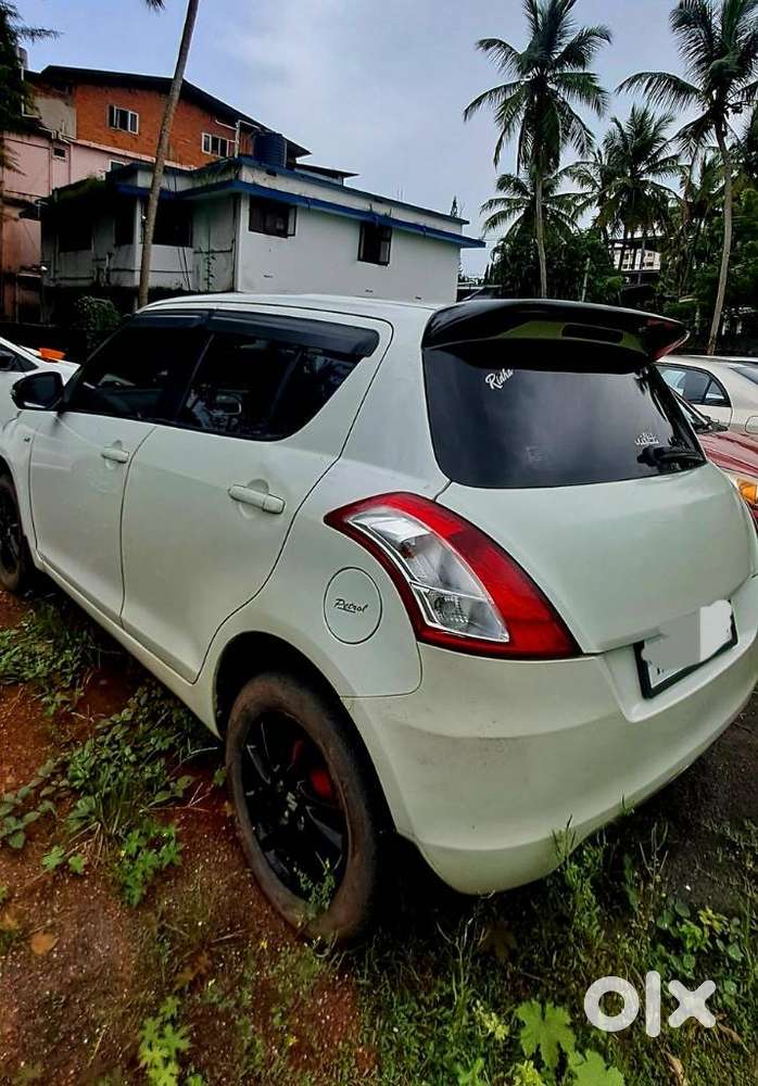 Maruti Suzuki Swift 1.2 Zxi Abs, 2014, Petrol