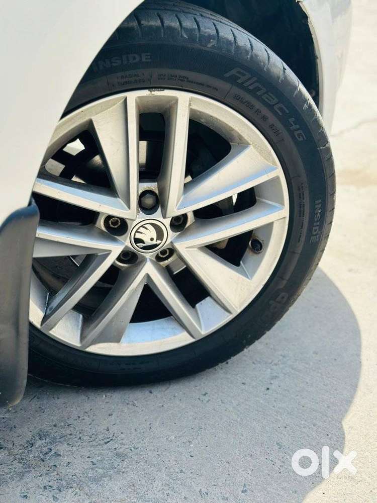 Skoda Rapid 1.0 Style At, 2021, Petrol