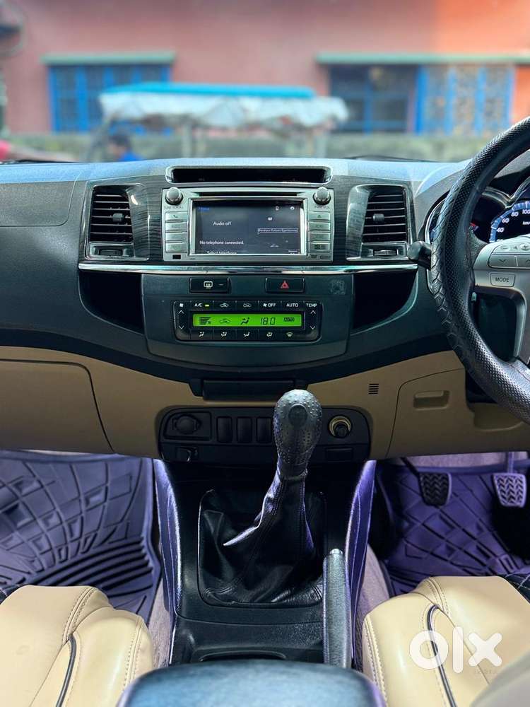 Toyota Fortuner 4x2 Manual, 2015, Diesel