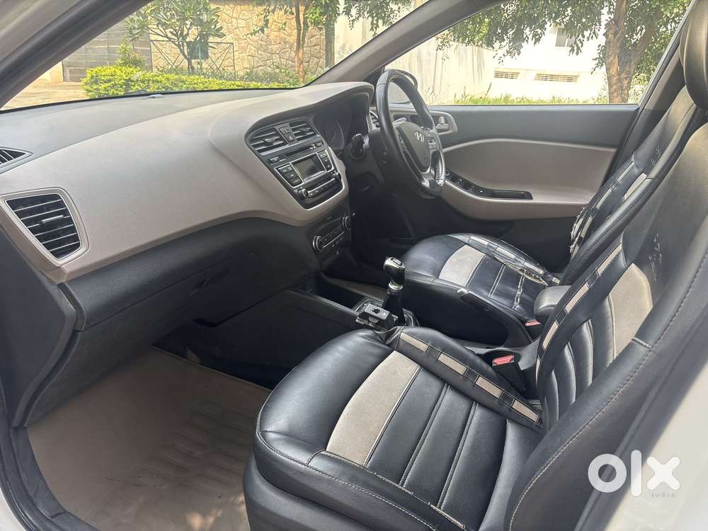 Hyundai Elite I20 Sportz (o) 1.2, 2014, Petrol