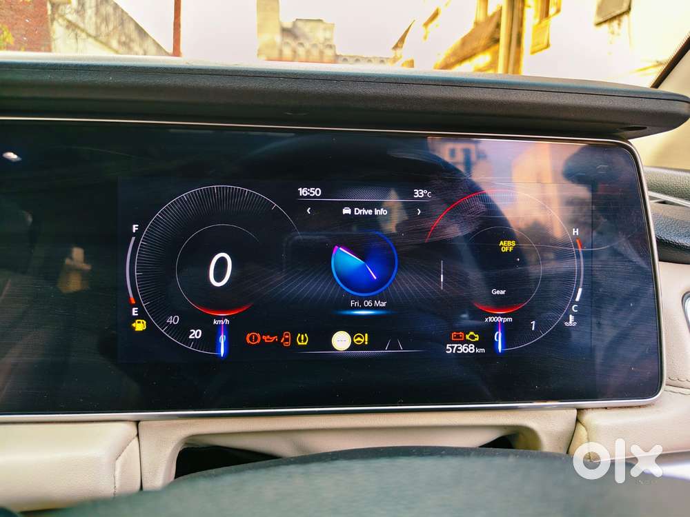 Mahindra Xuv700 2.2 Ax 7 Diesel Mt Luxury Pack Str, 2022, Diesel