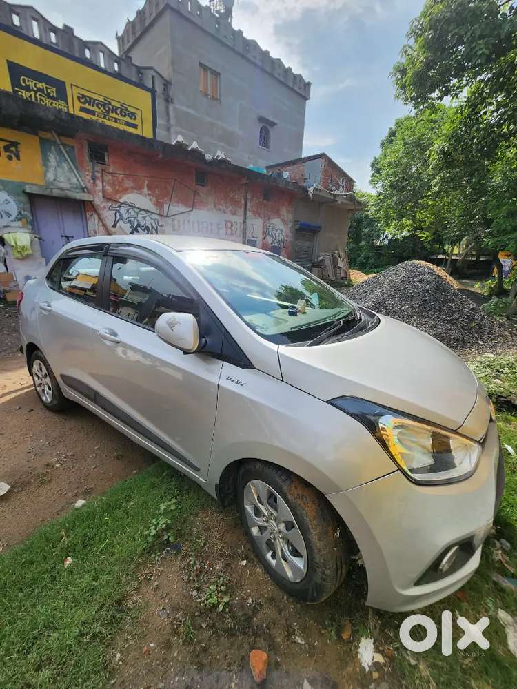 Hyundai Xcent Petrol 2015