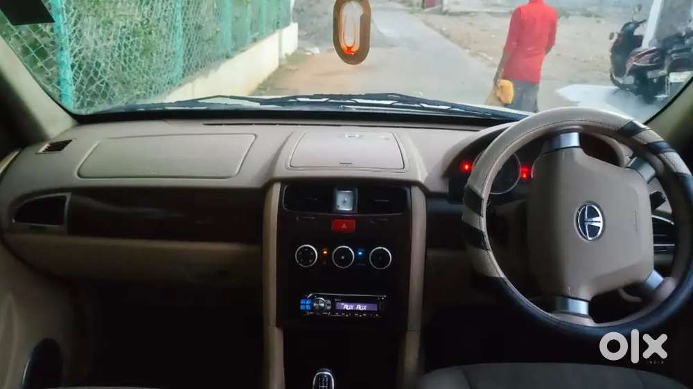 Tata Safari